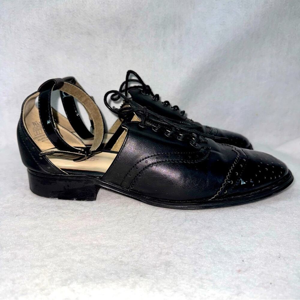 Woman’s Wanted Cherub 2 piece Oxfords Black Faux Patent Leather Wingtips 9 (10)